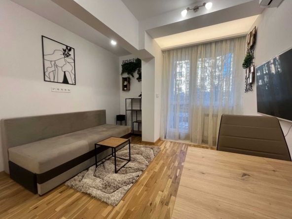 Дава се под наем Двустаен апартамент в София, Оборище - 70 кв.м за 648.21 € - Снимка #1