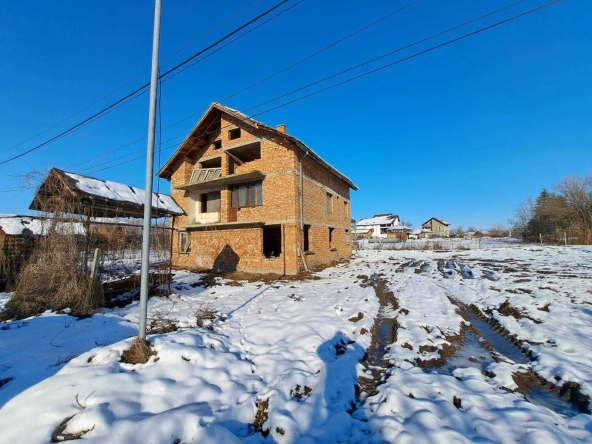 Къща в Видин, Вида 1 - 360 кв.м за 116 €/кв.м - Снимка #1