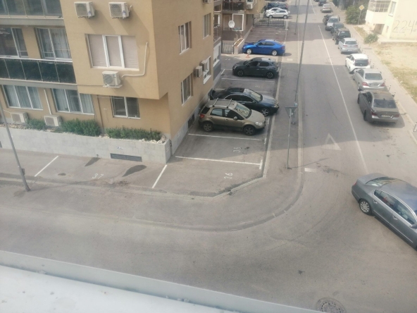 Дава се под наем Гараж / Паркомясто в Варна, Метро - 10 кв.м за 76.5 € - Снимка #1