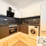 Дава се под наем Двустаен апартамент в Асеновград - 65 кв.м за 398.82 € - Снимка #1