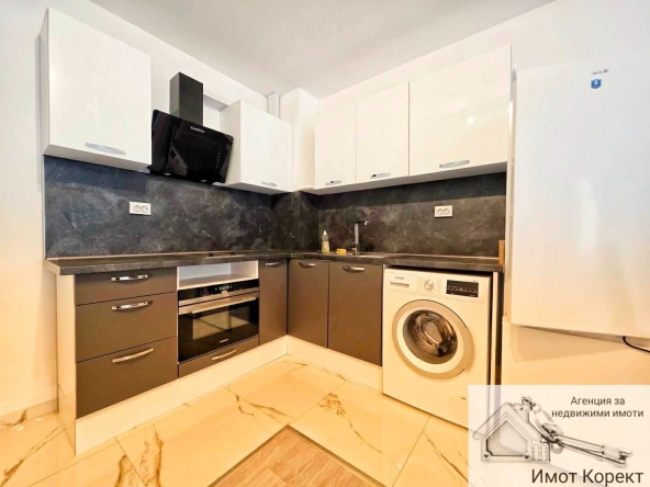 Дава се под наем Двустаен апартамент в Асеновград - 65 кв.м за 398.82 € - Снимка #1