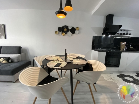 Дава се под наем Двустаен апартамент в Бургас, Братя Миладинови - 78 кв.м за 700 € - Снимка #1