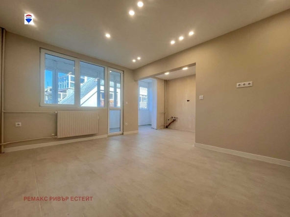 Тристаен апартамент в Русе, Център - 93 кв.м за 1196 €/кв.м - Снимка #1
