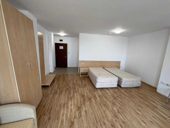Едностаен апартамент в к.к. Слънчев бряг - 56 кв.м за 587 €/кв.м - Снимка #1