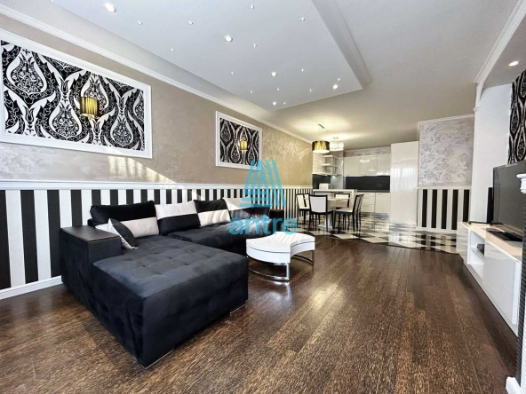 Дава се под наем Двустаен апартамент в София, Център - 72 кв.м за 850 € - Снимка #1