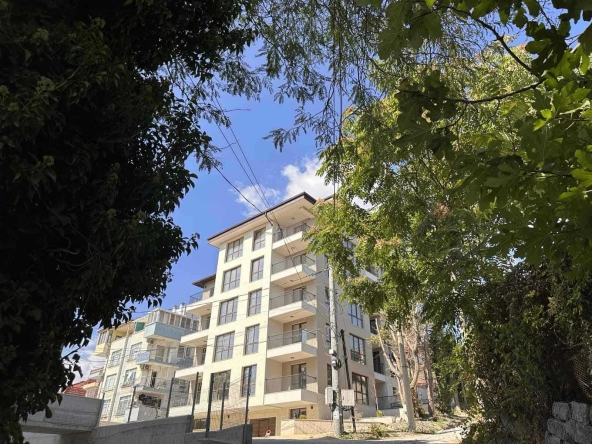 Тристаен апартамент в Варна, Бриз - 107 кв.м за 1335 €/кв.м - Снимка #1