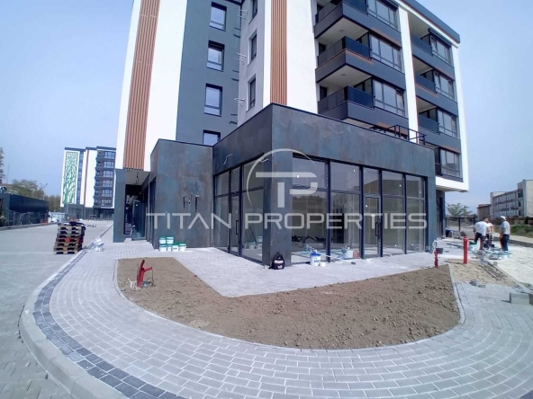 Магазин в Пловдив, Тракия - 52 кв.м за 1438 €/кв.м - Снимка #1