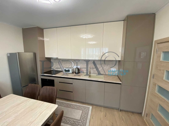 Дава се под наем Двустаен апартамент в Варна, Трошево - 70 кв.м за 698.19 € - Снимка #1