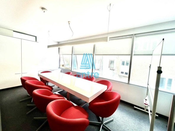 Дава се под наем Офис в София, Център - 135 кв.м за 4200 € - Снимка #1