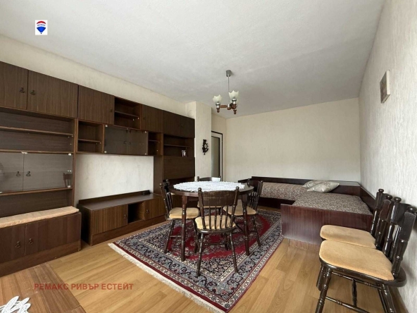 Дава се под наем Двустаен апартамент в Русе, Възраждане - 59 кв.м за 298.86 € - Снимка #1