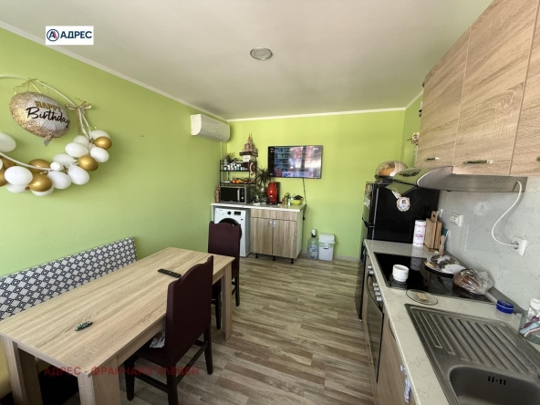 Тристаен апартамент в Плевен, Идеален център - 93 кв.м за 1015 €/кв.м - Снимка #1