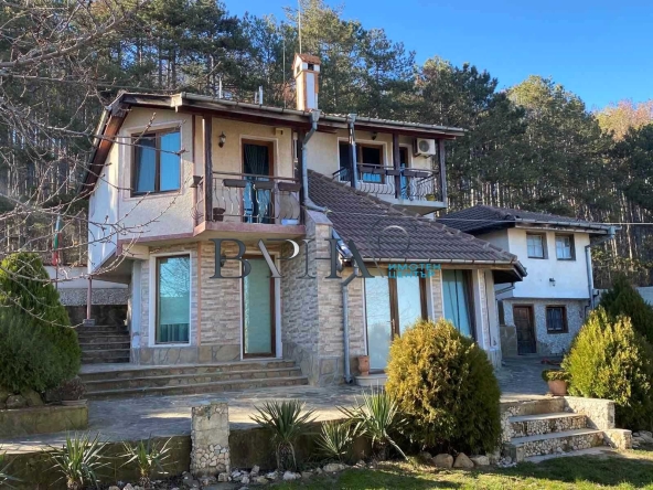 Къща в Варна, Виница - 307 кв.м за 656 €/кв.м - Снимка #1