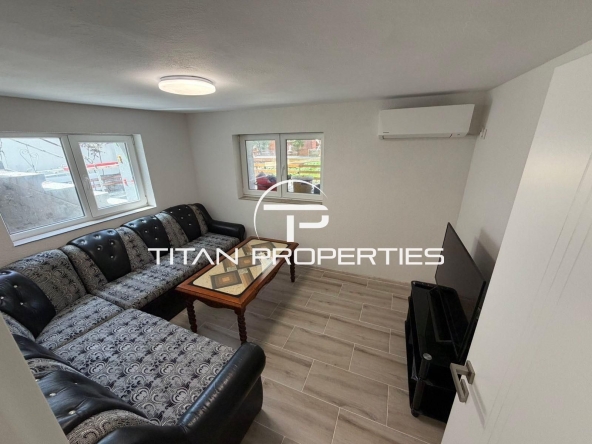 Дава се под наем Двустаен апартамент в Айтос - 68 кв.м за 298.86 € - Снимка #1