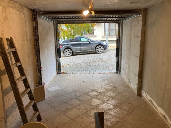 Дава се под наем Гараж / Паркомясто в Пловдив, Център - 29 кв.м за 119.34 € - Снимка #1