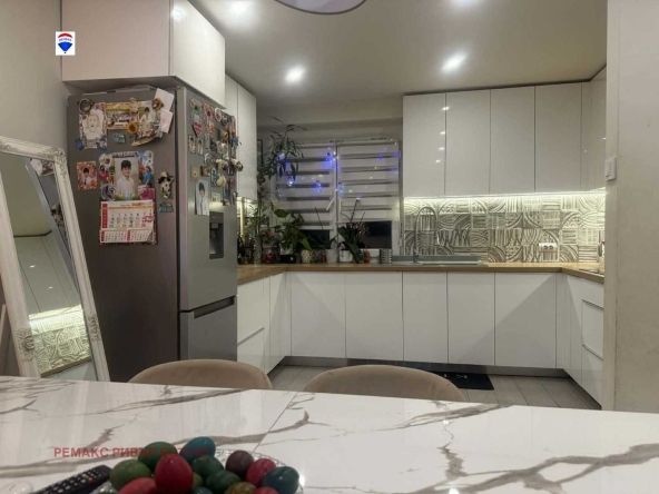 Тристаен апартамент в Русе, Възраждане - 110 кв.м за 904 €/кв.м - Снимка #1