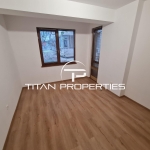 Дава се под наем Тристаен апартамент в Бургас, Център - 60 кв.м за 348.84 € - Снимка #1