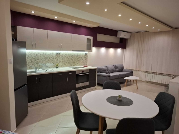 Дава се под наем Двустаен апартамент в София, Младост 3 - 67 кв.м за 548.25 € - Снимка #1