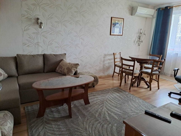 Дава се под наем Двустаен апартамент в София, Младост 2 - 47 кв.м за 438.6 € - Снимка #1