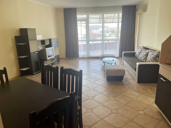 Тристаен апартамент в к.к. Слънчев бряг - 137 кв.м за 492 €/кв.м - Снимка #1