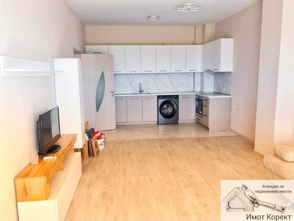 Дава се под наем Двустаен апартамент в Пловдив, Тракия - 67 кв.м за 548.25 € - Снимка #1