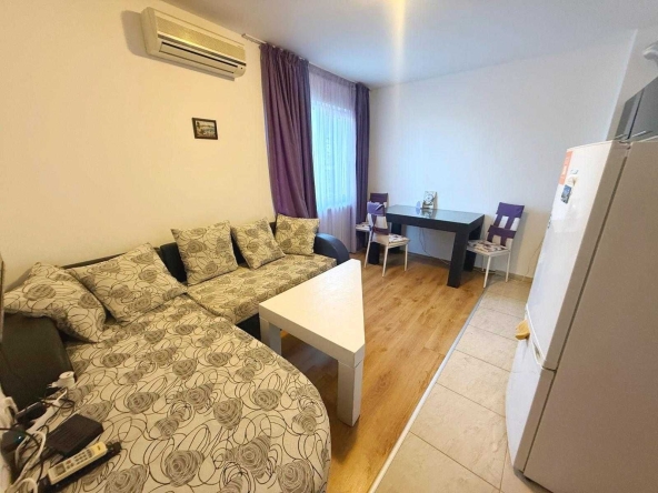Двустаен апартамент в к.к. Слънчев бряг - 56 кв.м за 720 €/кв.м - Снимка #1