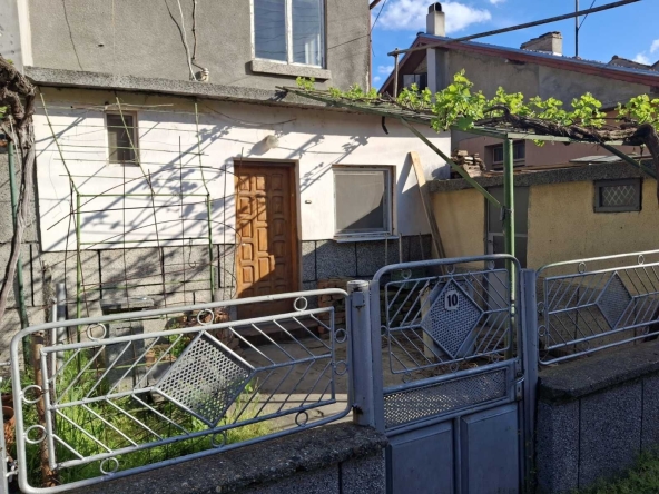 Къща в Силистра, Изток - 110 кв.м за 285 €/кв.м - Снимка #1