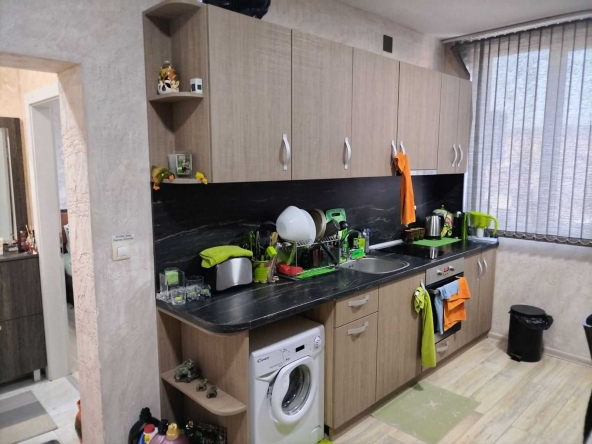 Дава се под наем Двустаен апартамент в Панагюрище - 36 кв.м за 259.08 € - Снимка #1