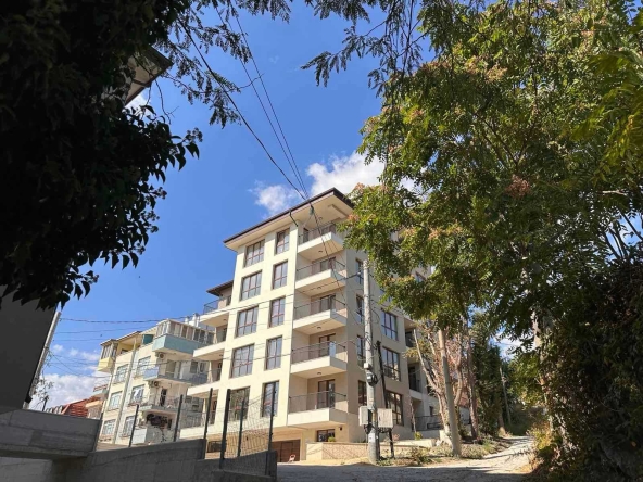 Тристаен апартамент в Варна, Бриз - 84 кв.м за 1306 €/кв.м - Снимка #1