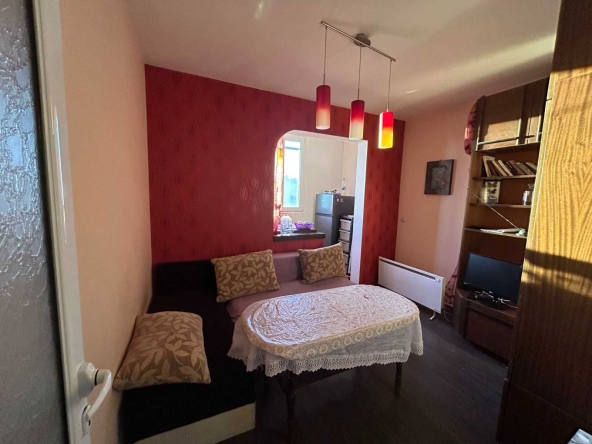 Двустаен апартамент в Стара Загора, Три чучура - север - 42 кв.м за 729 €/кв.м - Снимка #1