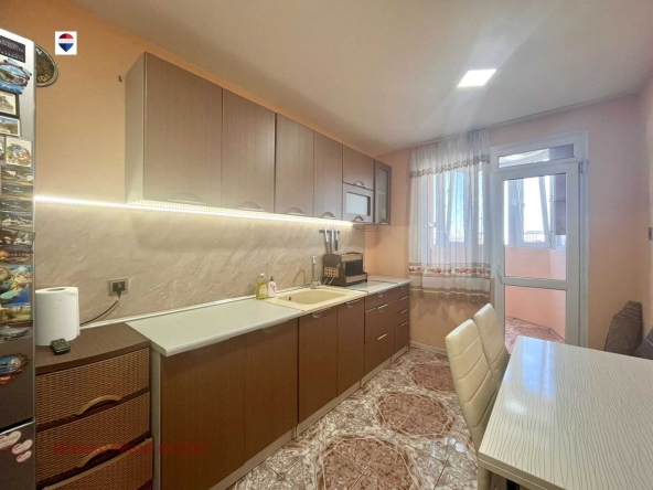 Тристаен апартамент в Русе, Родина 1 - 89 кв.м за 768 €/кв.м - Снимка #1