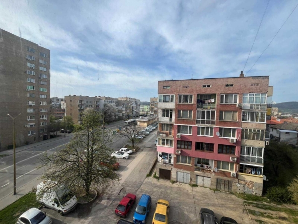 Дава се под наем Двустаен апартамент в Габрово, Беленци - 63 кв.м за 248.88 € - Снимка #1