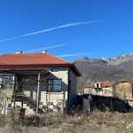 Дава се под наем Къща в с. Тъжа, Област Стара Загора - 80 кв.м за 398.82 € - Снимка #1