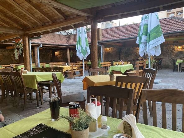 Заведение в Кюстендил, Център - 480 кв.м за 319 €/кв.м - Снимка #1