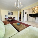 Дава се под наем Тристаен апартамент в Бургас, Лазур - 80 кв.м за 561 € - Снимка #1