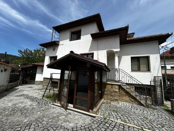 Къща в Трявна - 293 кв.м за 521 €/кв.м - Снимка #1