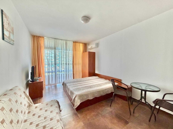Едностаен апартамент в к.к. Слънчев бряг - 36 кв.м за 836 €/кв.м - Снимка #1