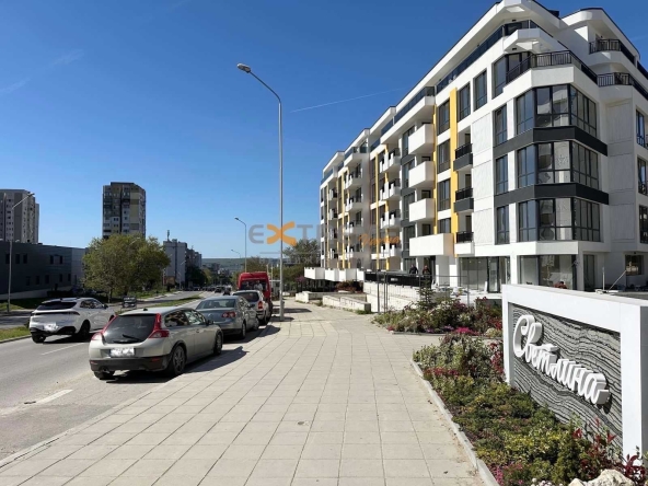 Двустаен апартамент в Варна, Възраждане 1 - 67 кв.м за 1211 €/кв.м - Снимка #1