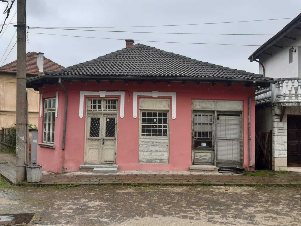 Къща в с. Царева ливада, Област Габрово - 184 кв.м за 196 €/кв.м - Снимка #1
