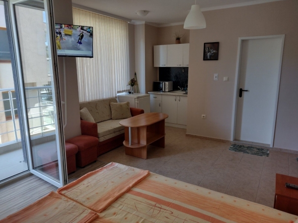 Дава се под наем Едностаен апартамент в Китен - 35 кв.м за 34.68 € - Снимка #1