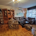 Дава се под наем Тристаен апартамент в Пловдив, Кършияка - 90 кв.м за 548.25 € - Снимка #1