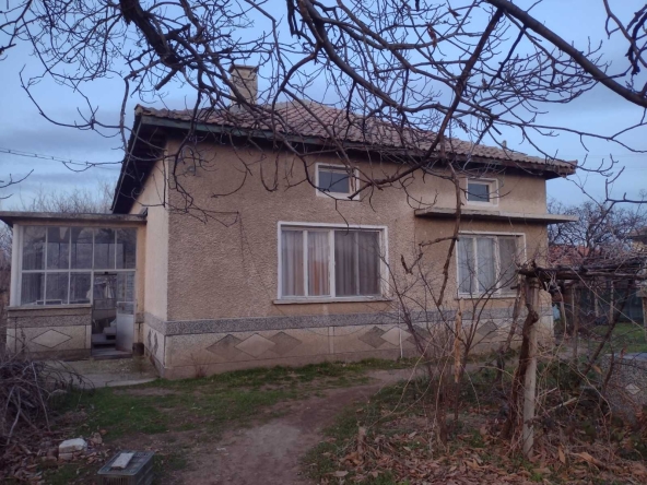 Къща в с. Цалапица, Област Пловдив - 1100 кв.м за 59 €/кв.м - Снимка #1