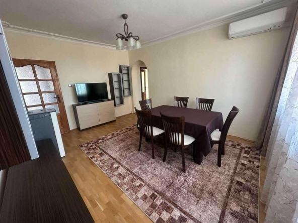 Дава се под наем Четиристаен апартамент в Варна, Виница - 110 кв.м за 648.21 € - Снимка #1