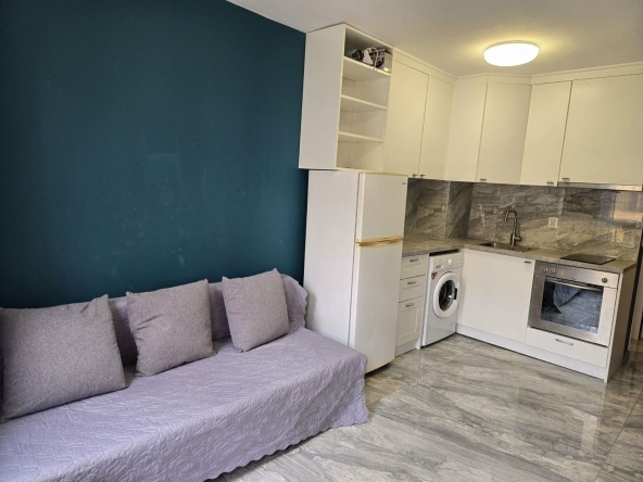 Дава се под наем Едностаен апартамент в София, Изток - 38 кв.м за 328.95 € - Снимка #1