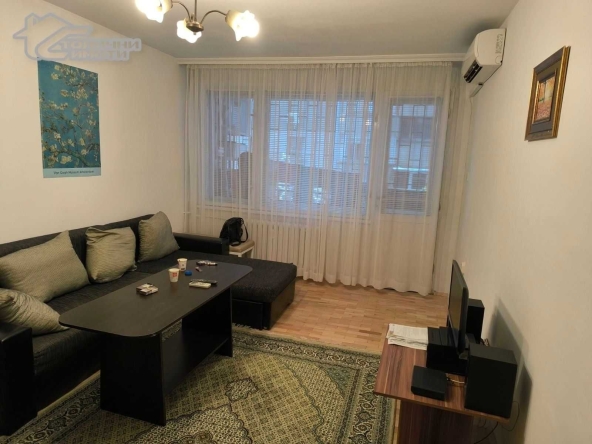 Дава се под наем Тристаен апартамент в София, Гео Милев - 107 кв.м за 727.77 € - Снимка #1