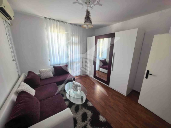 Четиристаен апартамент в Бургас, Възраждане - 100 кв.м за 1173 €/кв.м - Снимка #1