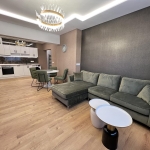 Дава се под наем Тристаен апартамент в София, Център - 80 кв.м за 1345.38 € - Снимка #1