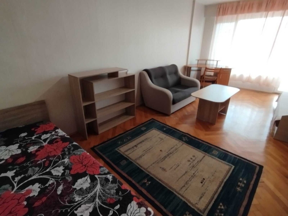 Дава се под наем Двустаен апартамент в Варна, Левски - 60 кв.м за 438.6 € - Снимка #1