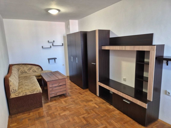 Дава се под наем Двустаен апартамент в София, Банишора - 62 кв.м за 265.2 € - Снимка #1