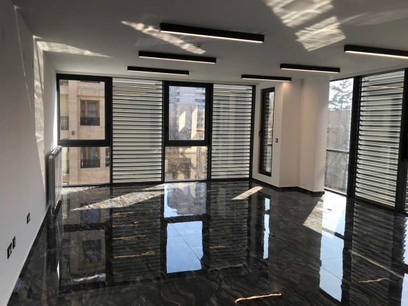 Дава се под наем Офис в София, Лозенец - 73 кв.м за 1170.96 € - Снимка #1