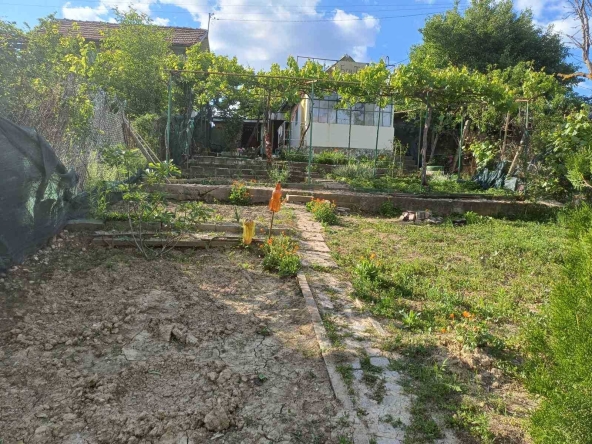 Къща в Търговище, Вилна зона - 30 кв.м за 510 €/кв.м - Снимка #1